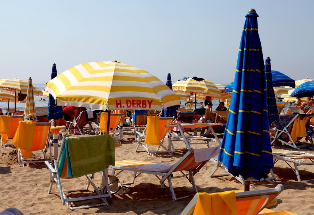 Hotel Derby S Лидо ди Йезоло Екстериор снимка