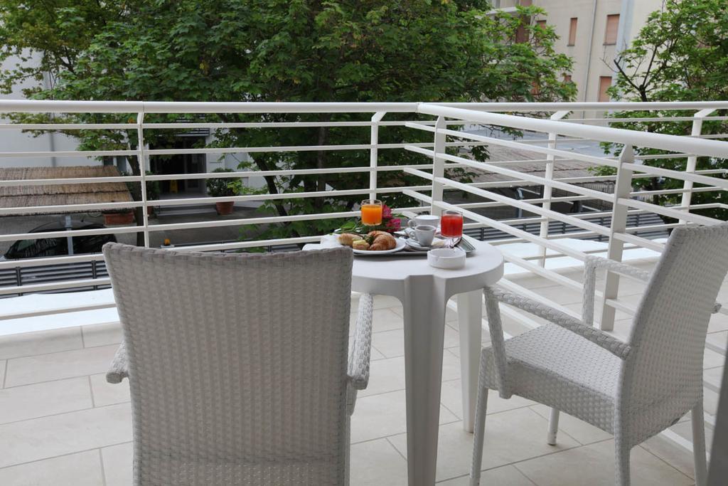 Hotel Derby S Лидо ди Йезоло Екстериор снимка